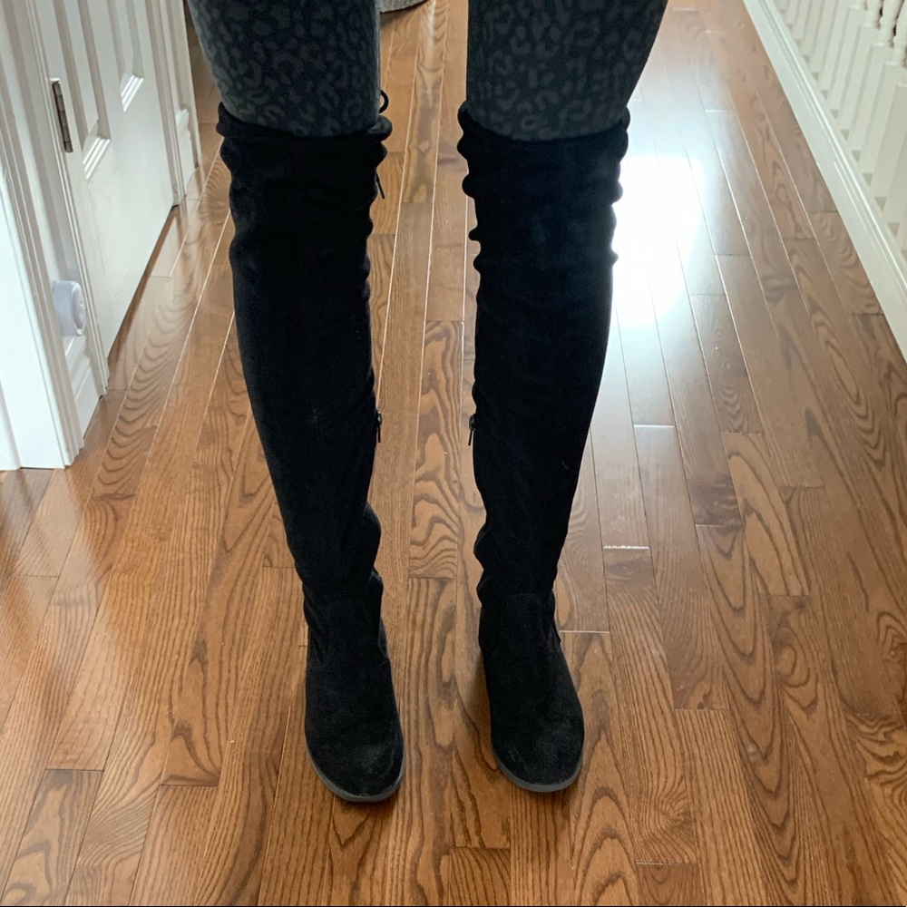 Black suede knee high boots 8.5
